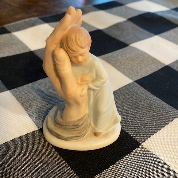 Little boy in God’s hand. - Picture 1 of 5